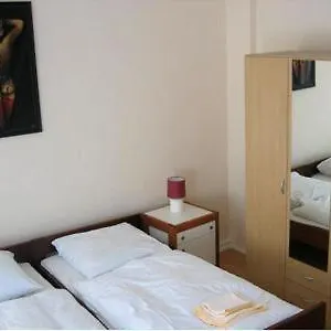 https://kolner-pension.topcolognehotels.com